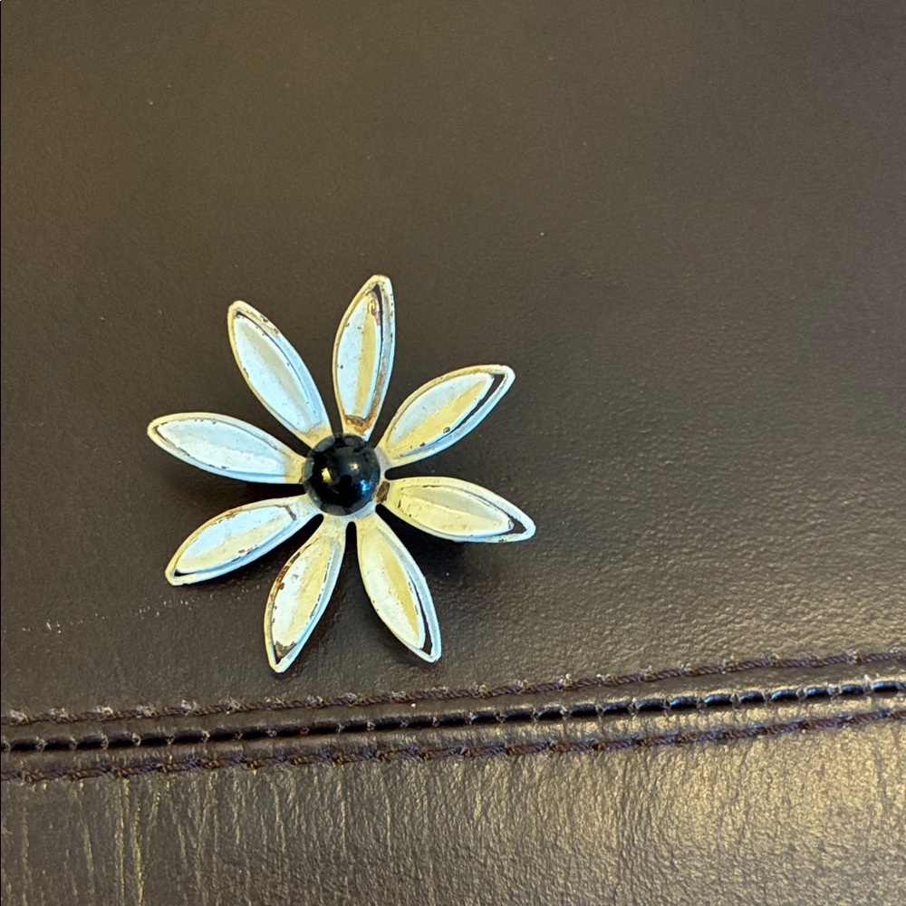 Vintage Black and White Floral Brooch